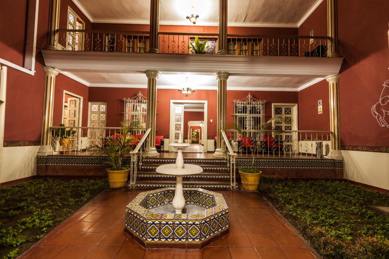 Hotel Colonial 特鲁希略 外观 照片