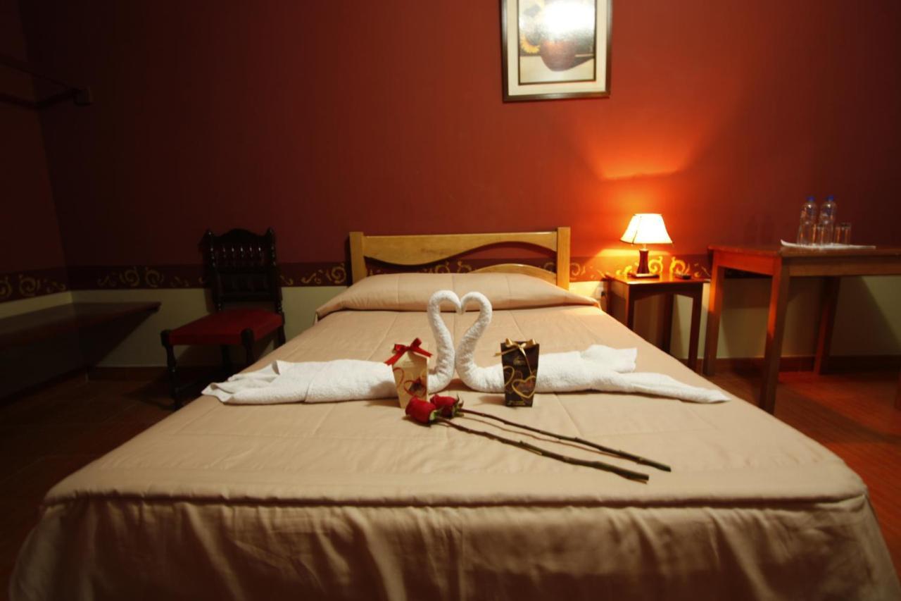 Hotel Colonial 特鲁希略 外观 照片