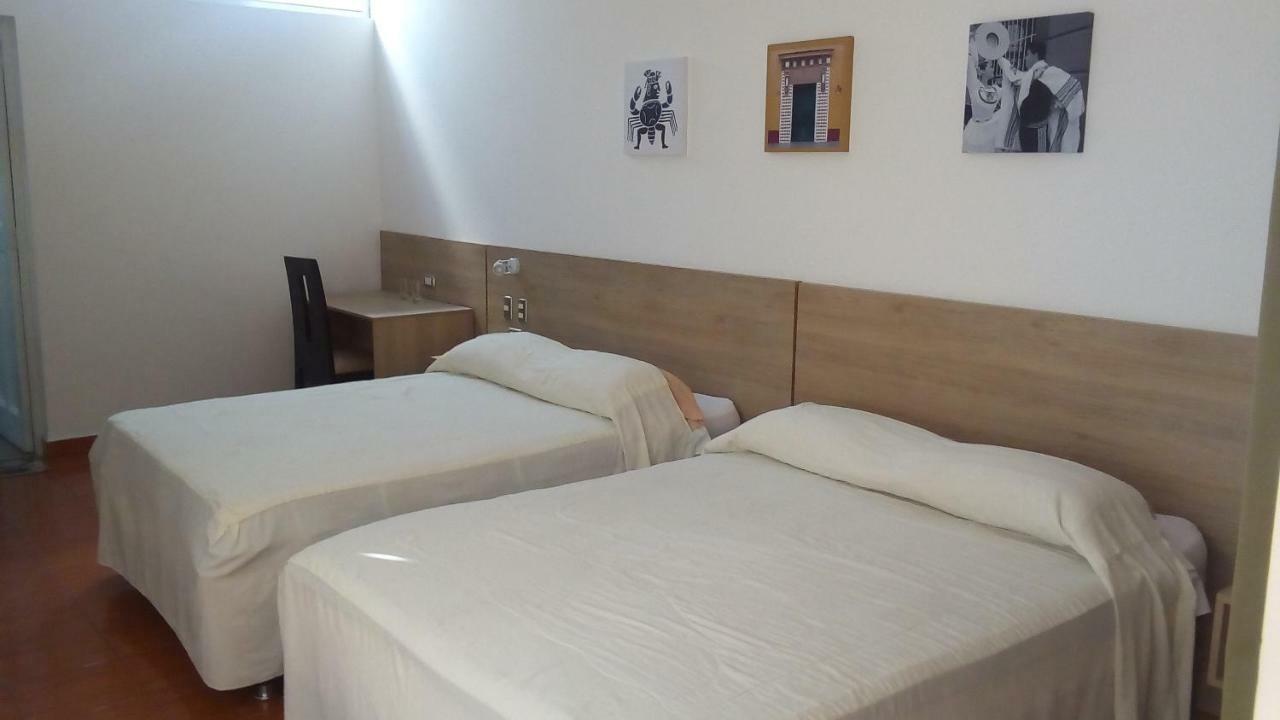 Hotel Colonial 特鲁希略 外观 照片